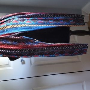 Hot Kiss juniors leggings. Tribal type print. 26" inseam. Size small.